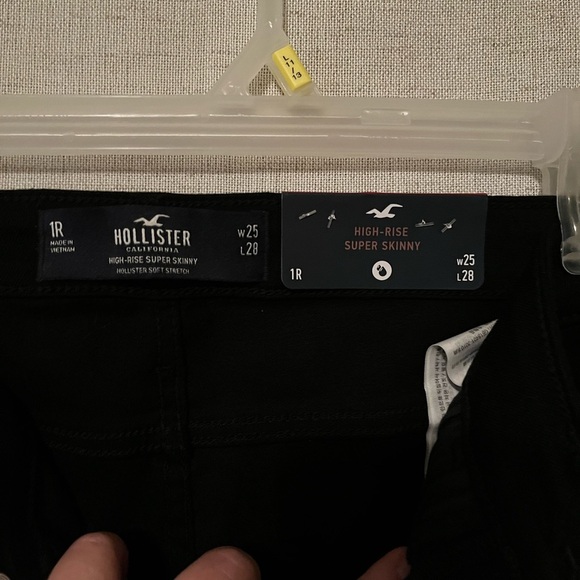 Hollister High Rise Super Skinny Black Jeans Size 1R - Picture 3 of 7
